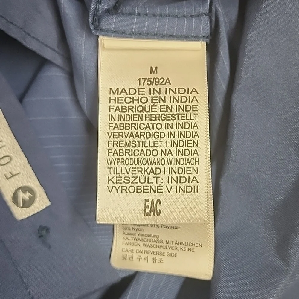 Marmot made in India sz M mens button down shirt sleeve blues shirt